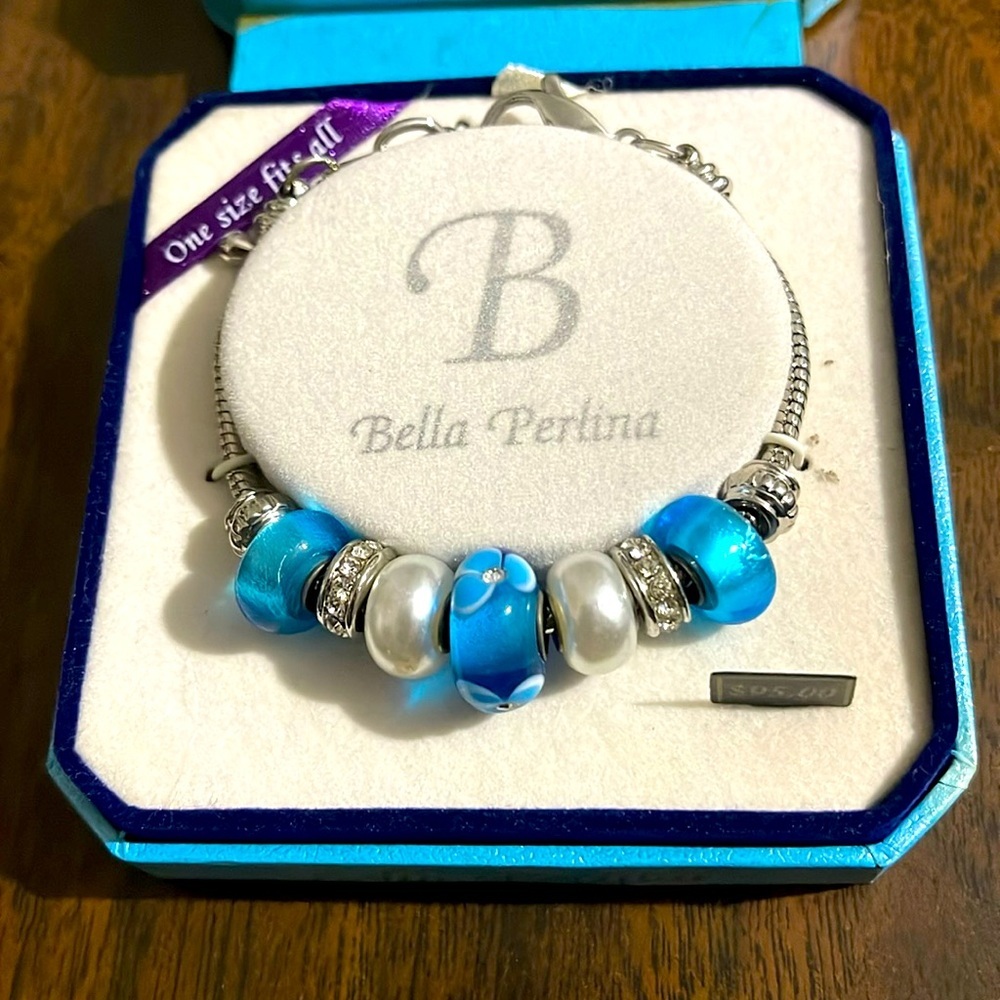 NWT Bella Perlina Beaded Blue & White
Charm Bracelet